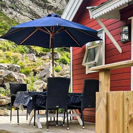 Stunning In Farsund With Ethernet Internet Holiday home