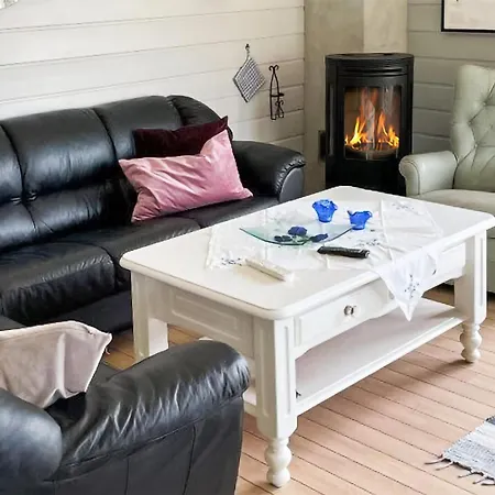 Stunning In Farsund With Ethernet Internet Holiday home *