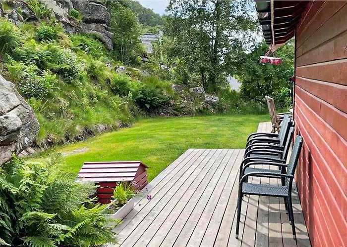 Ferienhaus 3 Bedroom Pet Friendly In Farsund