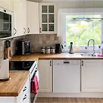3 Bedroom Pet Friendly In בית נופש